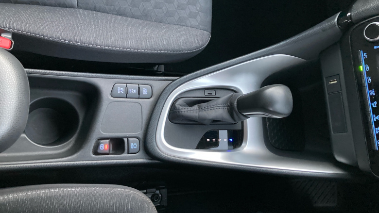 Toyota Yaris 1.5 Hybrid Design 5dr CVT Hybrid Hatchback